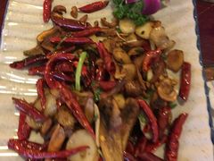独蒜炒松茸-紫滇源云南生态菜(丹凤街店)