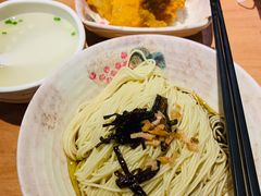 上海特色开洋葱油拌面-姚面记·海派家常菜(恒基名人购物中心店)