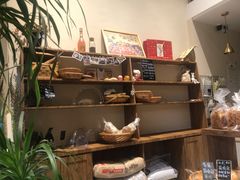 -沁屋面包店(人民东路店)