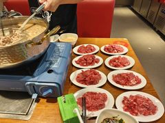 -牛满溢·自助潮汕鲜牛肉火锅(龙汇路店)