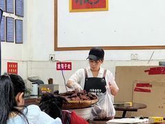 -莉安酸牛肉早点