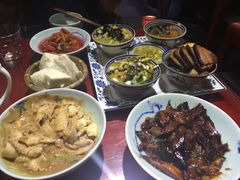 -窄巷子陕菜馆·地道陕西菜(粉巷店)