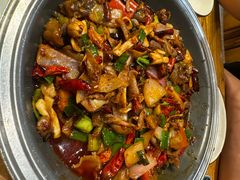 -老滇山寨•云南特色菜•地方菜•民族风情歌舞表演(金碧店)