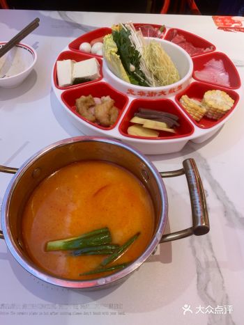 云南昆明之旅第一顿美食！