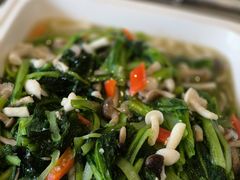 -贝尔大酒店(海拉尔伊仕丹购物广场店)