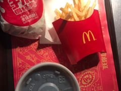 -麦当劳(乳山路店)
