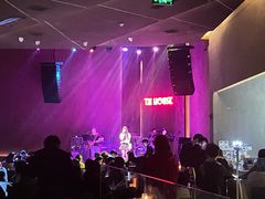 -TZ House音乐现场(来福士中心店)