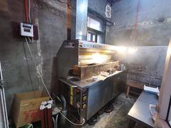 -鱼窝棚柴火铁锅炖(富山屯店)