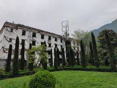 -四川汶川特大地震漩口中学遗址