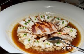 Steamed Black Pork with Red Flower Crab