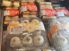 -资和信百货商场