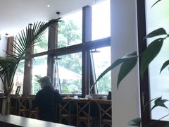 靠窗位-肥朵食堂(带梦胡同店)