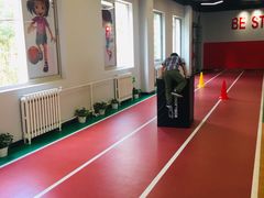 -悦动体能篮球羽毛球网球(三里河店)