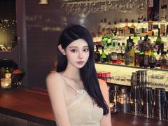 -FOUR PLAY BAR