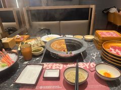 -牛YO寿喜烧·铁板烧和牛火锅自助(市府恒隆店)