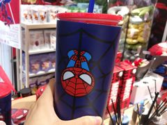 -名创优品(北京新中关购物中心地铁层店)