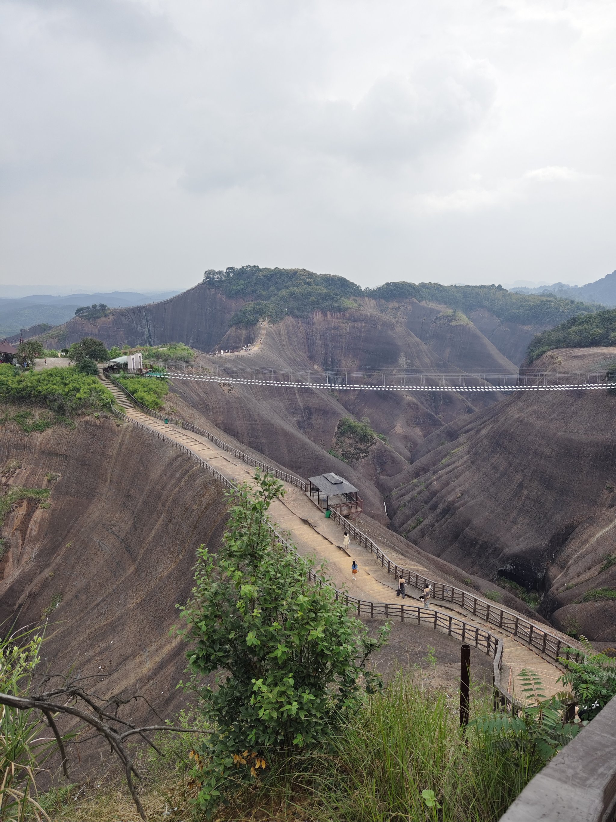 广西火山口地质公园图片