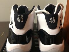 -Air Jordan(世贸天阶店)