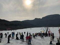 -济南卧虎山滑雪场