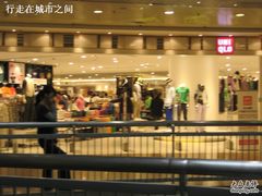 -优衣库(上海正大广场店)