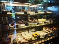-莓园冰淇淋店