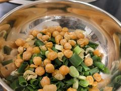 -鸿顺老铁锅美蛙鱼府(解放碑店)