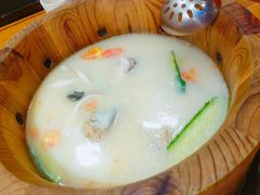 -鱼遇木桶斑鱼火锅(塔湾店)
