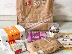 朱古力新地-麦当劳(东苑丽宝商业广场店)