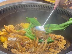 -山河屯铁锅炖·非遗东北菜(南山店)