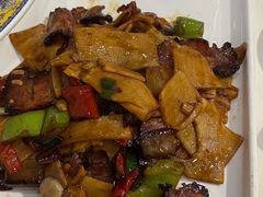 -牛头鱼庄·地道广西菜(鲁班店)