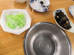 -超越炭火牛蛙火锅鸡(河东店)