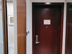 -陕西华浮宫酒店(未央湖公园店)