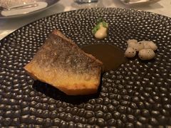 香煎黄鱼-广州四季酒店·佰鲜汇·现代法餐