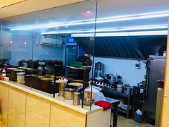 自助取餐区-董厨煨汤馆(车站路店)