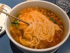 -一坐一忘云南菜(嘉里中心店)