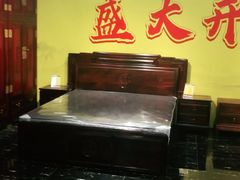 -九典红木(市区总部店)