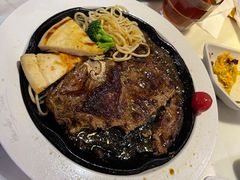 -豪客来牛排(中央花苑店)