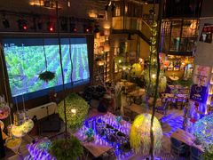 -临界音乐酒馆·小龙虾·江湖菜(华熙LIVE·鱼洞店)