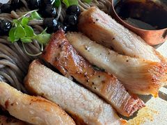 真空低温嫩猪颈肉珍珠荞麦面-The Rug Cafe(王府中环店)