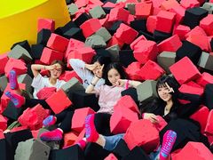 -嘿哟动霸CHUA·新潮玩运动娱乐中心·蹦床滑冰团建乐园