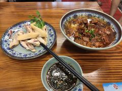 鸡骨酱面-九斤黄三黄鸡专卖店