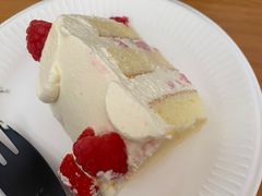 -花花卷卷·鲜食蛋糕(泉屋店)