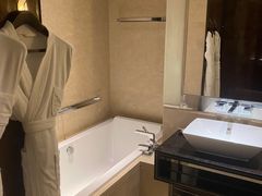 -广州天河希尔顿酒店