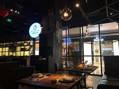 大堂-Carbon莫卡哆·意大利复古集市餐厅(杭州大厦店)