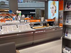 -LOHO眼镜(上海晶耀前滩商场店)