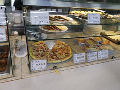 面包甜点陈列柜-复旦大学本部-食堂