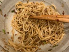 -呼啦面馆·头牌豌杂面(珠江国际B区店)