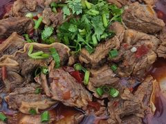 -大众跷脚牛肉馆·非遗传承单位(峨眉山店)