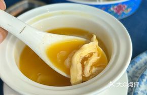 Nutritious Bird's Nest Chicken Soup