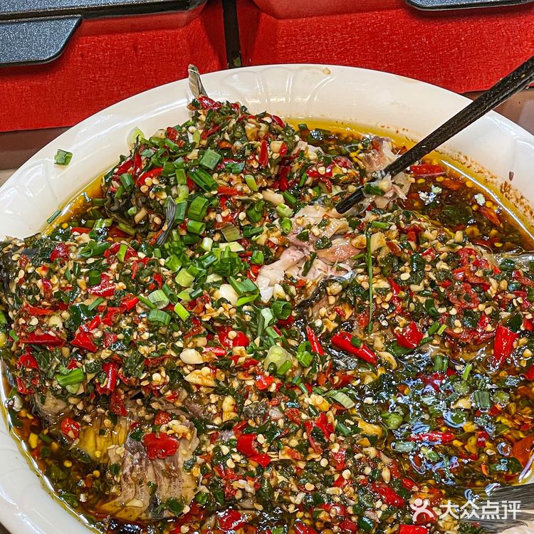 吃到了冉家坝坠好吃的烧烤！烤牛蛙绝了！